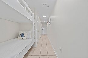 Grand Caribbean West 205