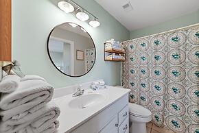 Grand Caribbean West 205