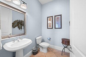 Indigo East 2104 Penthouse