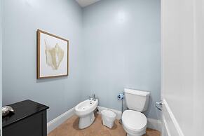 Indigo East 2104 Penthouse