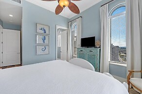 Indigo East 2104 Penthouse