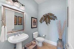 Indigo East 2104 Penthouse