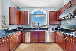 Indigo East 2104 Penthouse