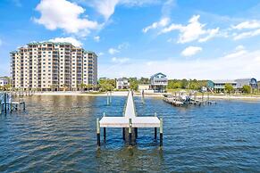 Bella Villa Waterfront Suite