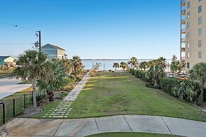 Bella Villa Waterfront Suite