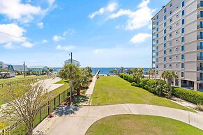 Bella Villa Waterfront Suite