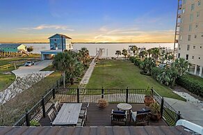 Bella Villa Waterfront Suite