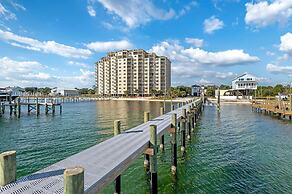 Bella Villa Waterfront Suite