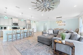 Salty Breeze at Lost Key Villas-pet Friendly!