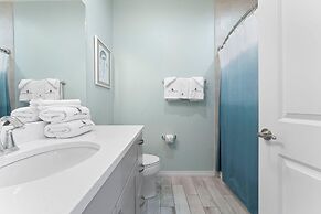 Salty Breeze at Lost Key Villas-pet Friendly!