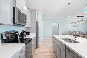 Salty Breeze at Lost Key Villas-pet Friendly!