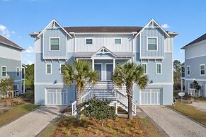 Salty Breeze at Lost Key Villas-pet Friendly!