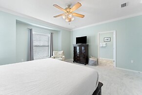 Salty Breeze at Lost Key Villas-pet Friendly!