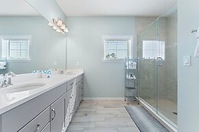 Salty Breeze at Lost Key Villas-pet Friendly!