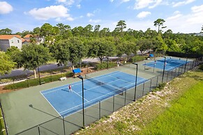 Salty Breeze at Lost Key Villas-pet Friendly!