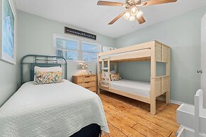 Harbor House B12 - My Blue Heron