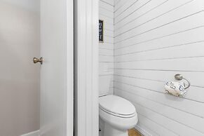 Harbor House B12 - My Blue Heron