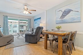 Harbor House B12 - My Blue Heron