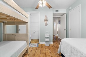 Harbor House B12 - My Blue Heron