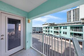 Harbor House B12 - My Blue Heron