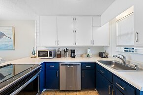 Harbor House B12 - My Blue Heron