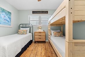 Harbor House B12 - My Blue Heron