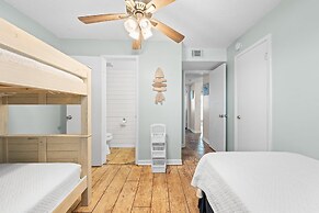 Harbor House B12 - My Blue Heron