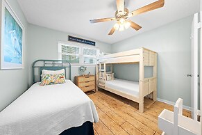 Harbor House B12 - My Blue Heron