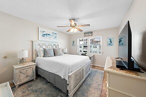 Harbor House B12 - My Blue Heron