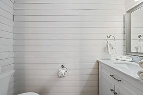 Harbor House B12 - My Blue Heron