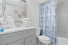 Harbor House B12 - My Blue Heron