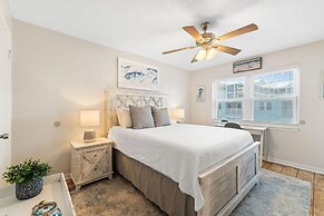 Harbor House B12 - My Blue Heron