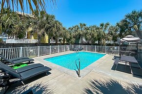 Romeo Beach Cottage 6