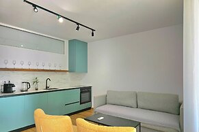 Aqua Bliss Apartment