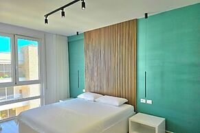 Aqua Bliss Apartment