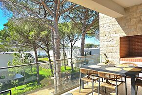 Aqua Bliss Apartment