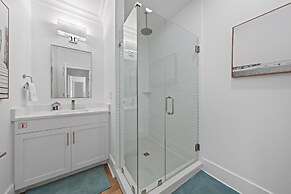 Totally Beachin' at Pelican Place