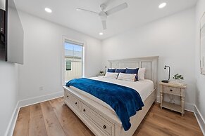 Totally Beachin' at Pelican Place