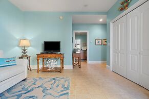 Indigo East 2002 With Private Poolside Cabana!