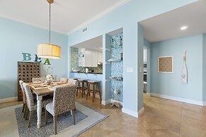 Indigo East 2002 With Private Poolside Cabana!