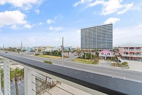 Shipfaced Beach House