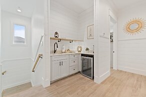 Shipfaced Beach House