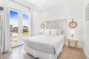 Shipfaced Beach House