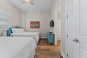 Regency Isle Penthouse 1106