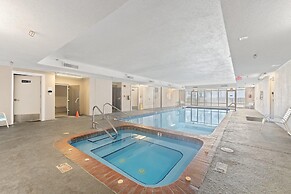 Regency Isle Penthouse 1106