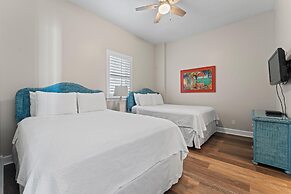 Regency Isle Penthouse 1106