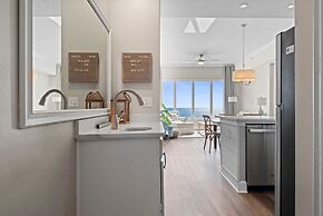 Regency Isle Penthouse 1106