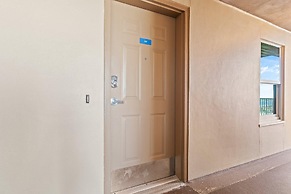 Crystal Shores West 902