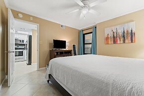 Ocean Breeze East 703