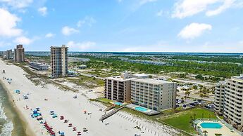 Ocean Breeze East 703